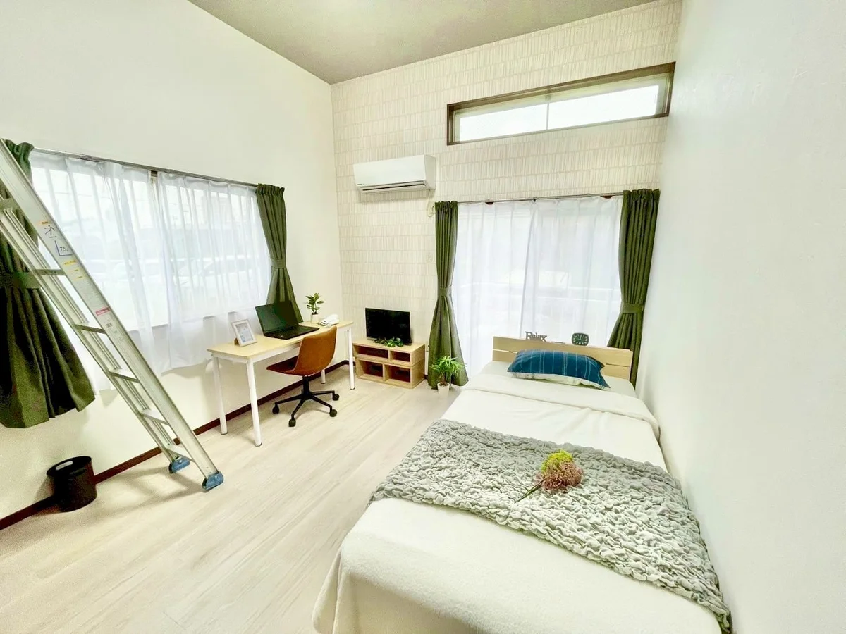 ※撮影用の観察植物・食器調理器具・雑貨類等はございません。※写真は現況優先