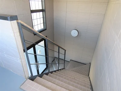 階段上からのアングルです