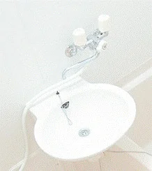 備品や設備仕様は号室等により異なります現地をご確認下さい。