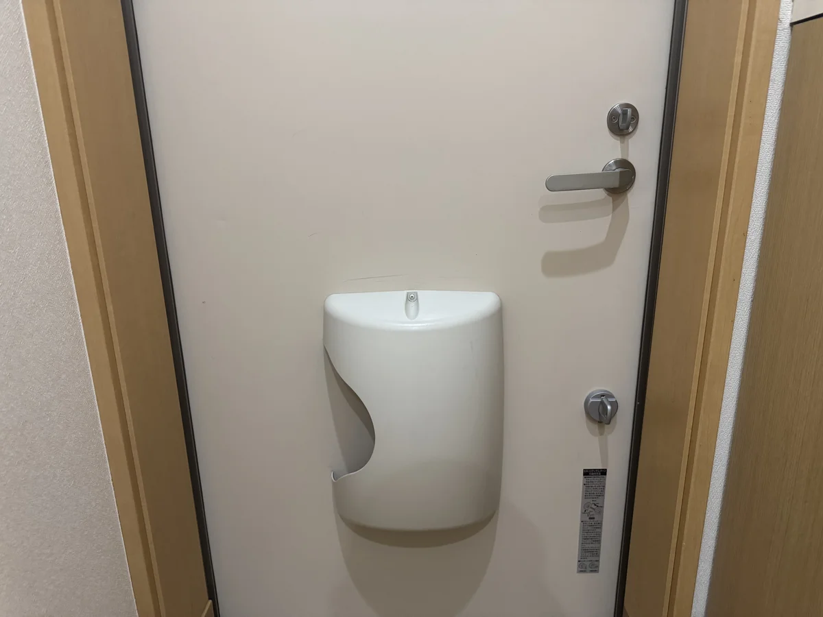 ドアポストも完備。郵便物の受け取りも出来ます。