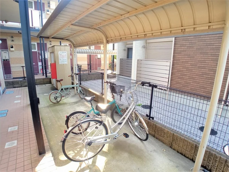 駐輪場完備