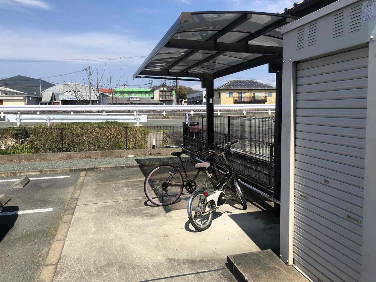 写真と現状が異なる場合は現状を優先します。