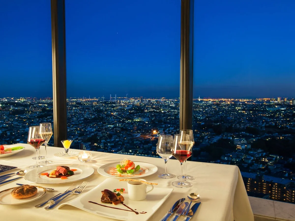 【レストラン】夜景ディナーもときめきます。
