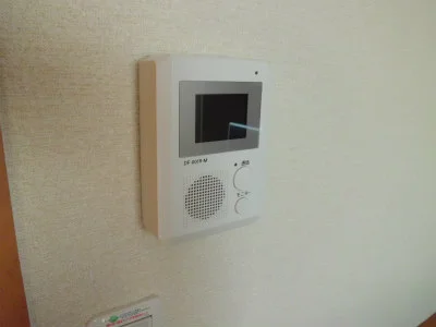 モニターホン。来客の様子を確認できます。