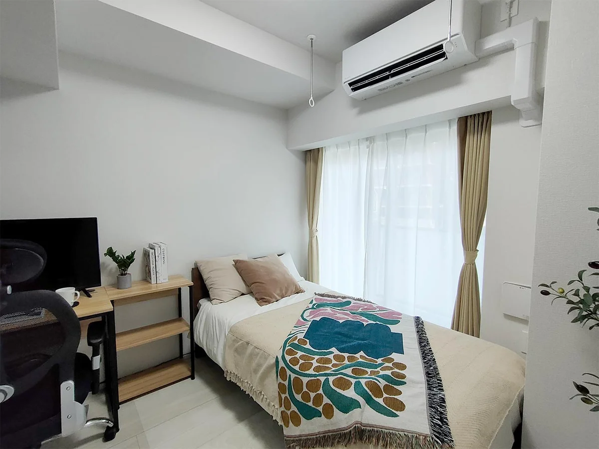 写真はイメージです。ラグなどの室内装飾はございません。