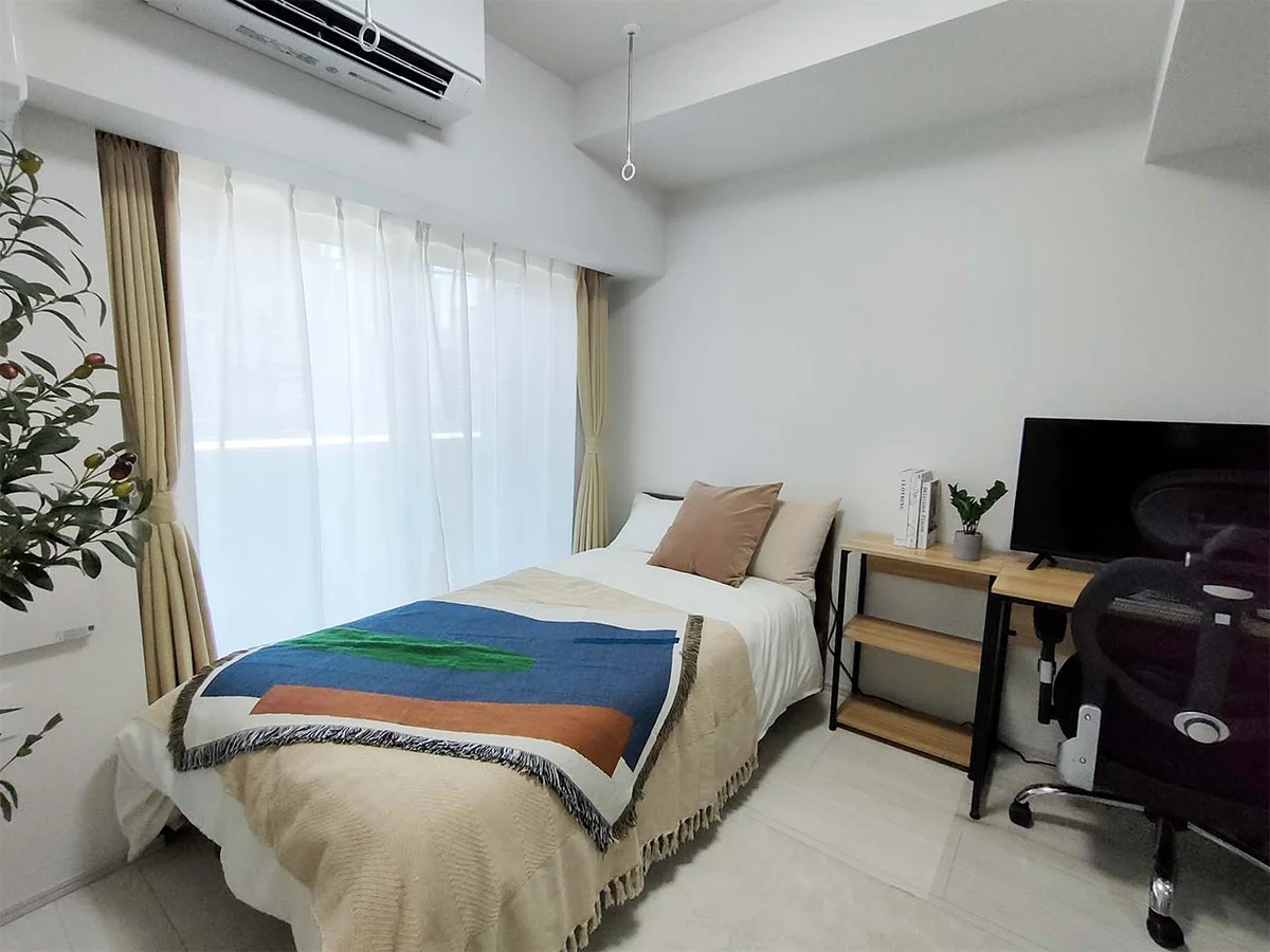 写真はイメージです。ラグなどの室内装飾はございません。