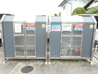 敷地内にゴミ庫が設置されておりゴミ捨てに便利です