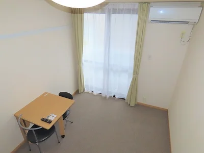 ベッド上からのアングルです