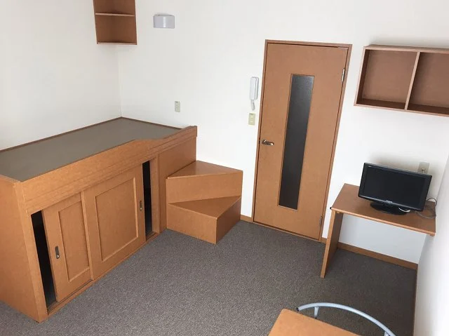 1F フローリング　２Ｆ　カーペット