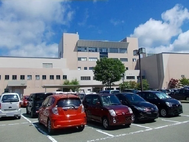 秋田テルサまで883m