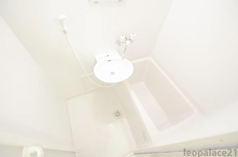 設備・使用は号室により異なる為、現況を優先致します。