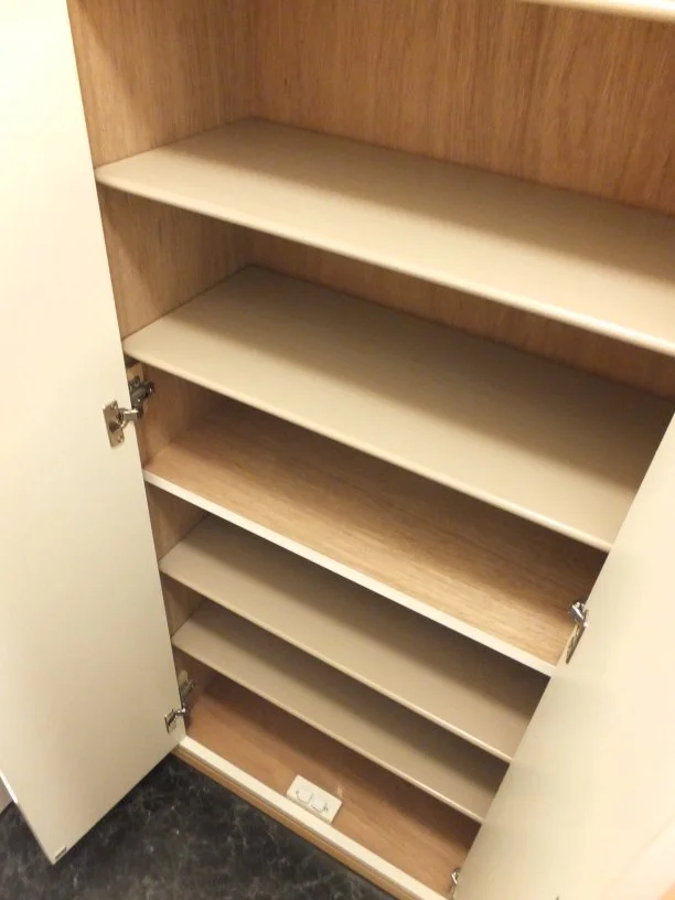 シューズボックス