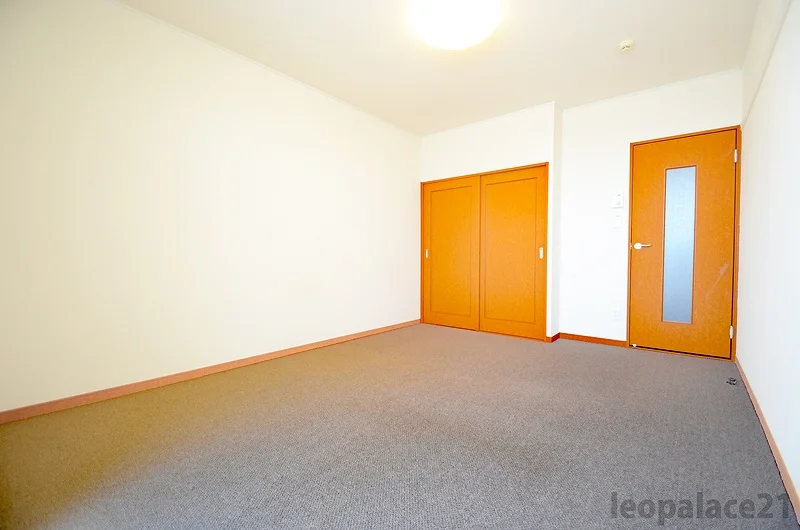 実際と異なる場合がございます。