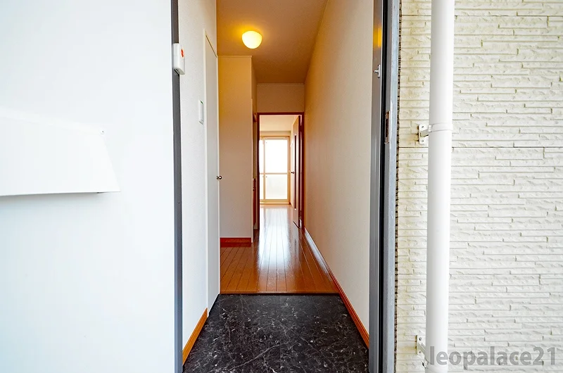 実際と異なる場合がございます。