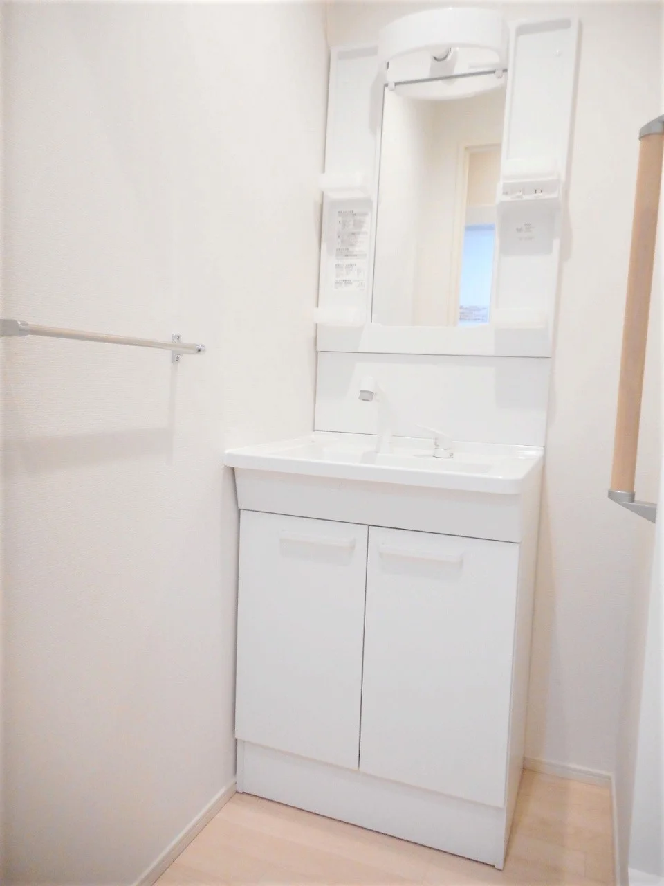 使いやすい独立洗面台です