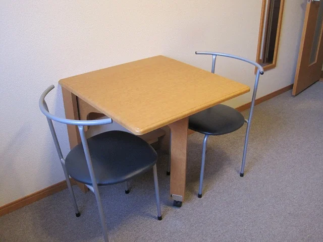 折り畳みテーブル　椅子