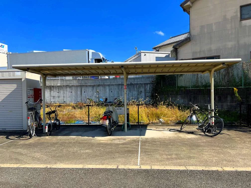 屋根付き駐輪場