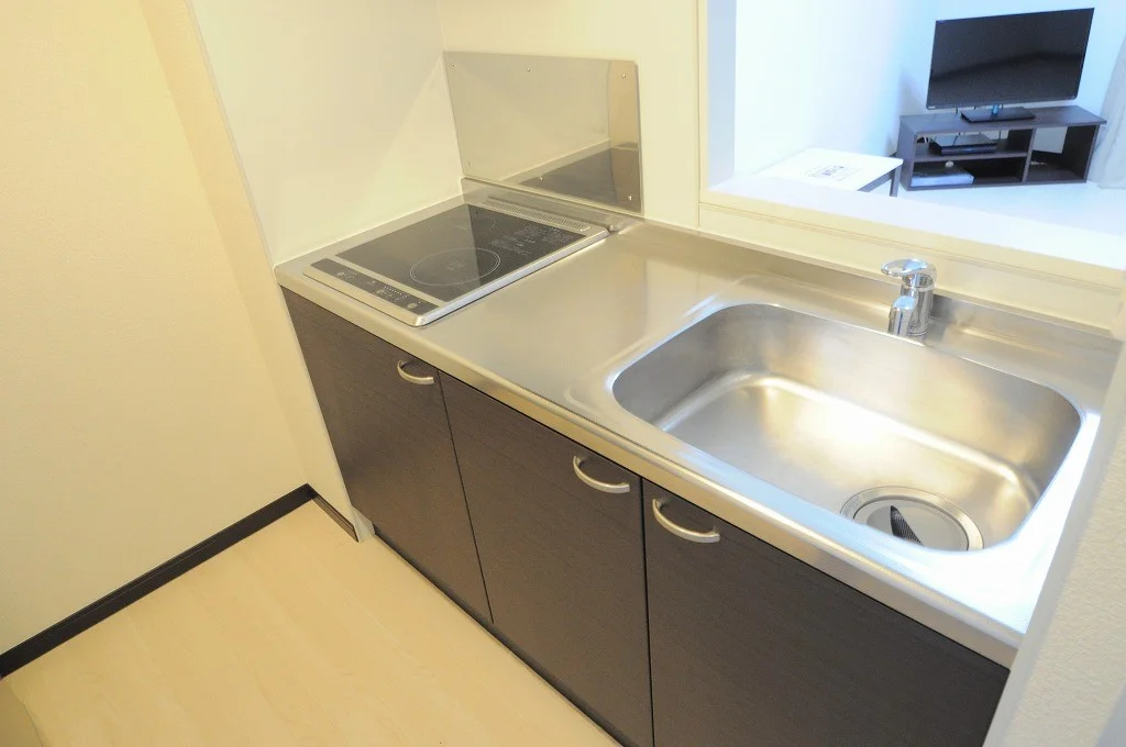 同シリーズの類似となります。現況を優先致します。