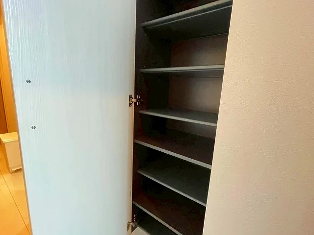 シューズボックス