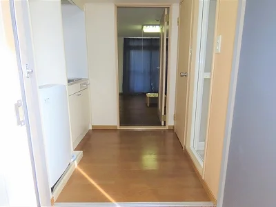 玄関からのアングルです