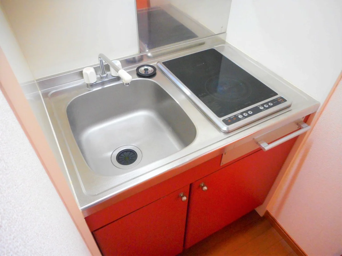 2口の電気コンロまたはIHコンロとなります