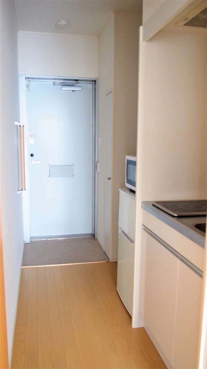 玄関側のアングルです