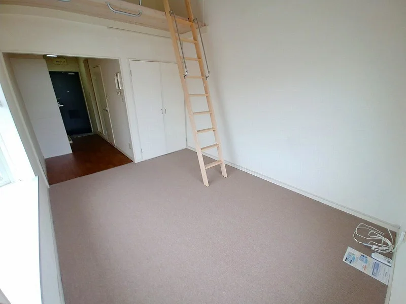 居室：201、202、204号室家具なし