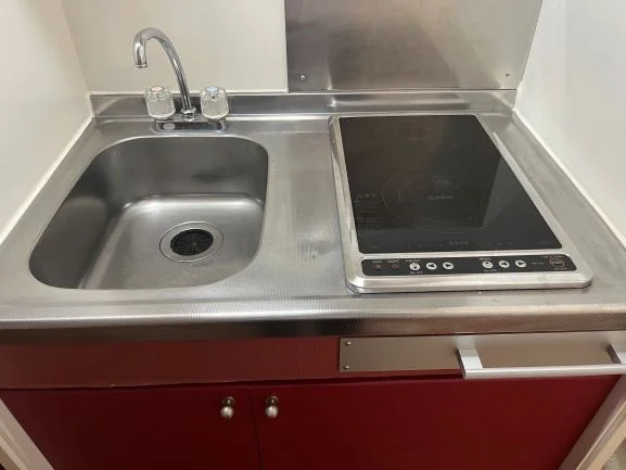 電熱タイプの２口コンロ