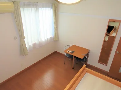 ベッド上からのアングルです