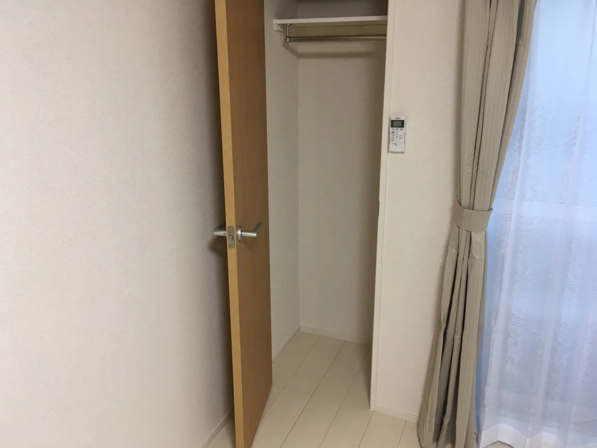 広いクローゼットで楽々収納♪