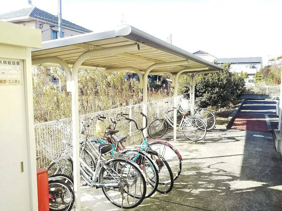 無料駐輪場完備です。