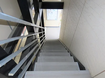 階段上からのアングルです