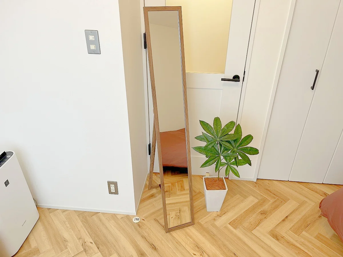 スタンドミラーでお出かけ前のチェックも完璧です☆