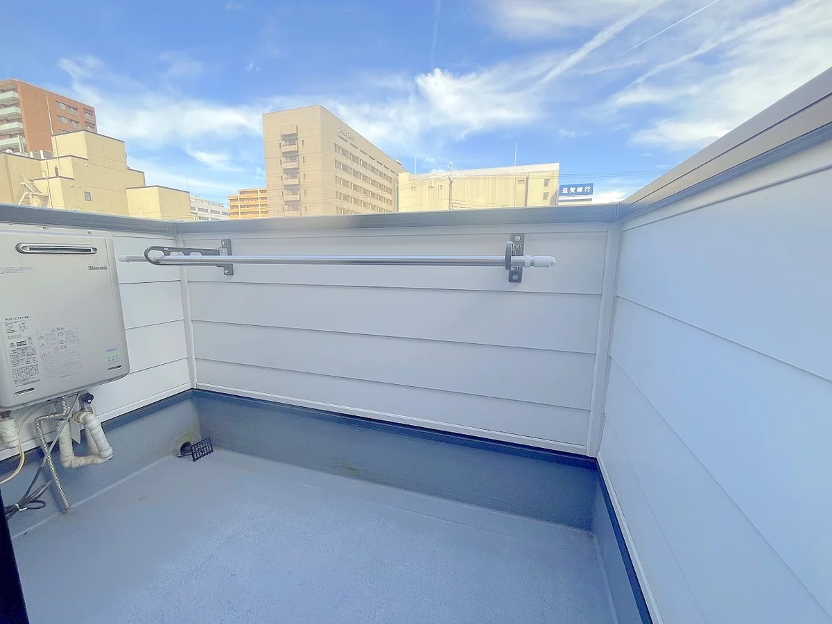 ベランダがあるので、洗濯物を干すことも出来ます☀