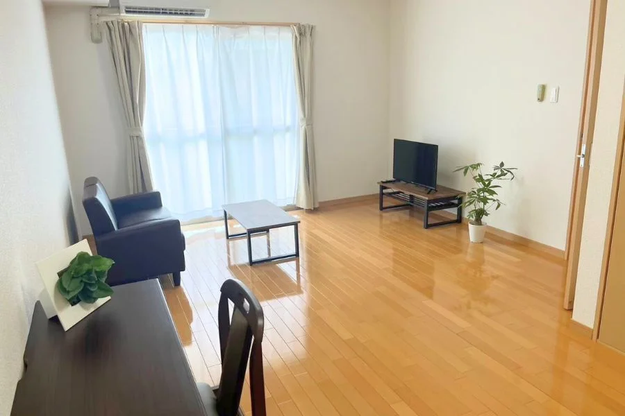 ※撮影用の観葉植物・雑貨類等はございません。