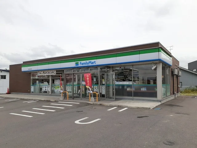 ファミリーマート能代後谷地店まで326m