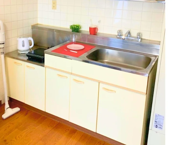 IHクッキングヒーターや、電気ポッドが備え付けです