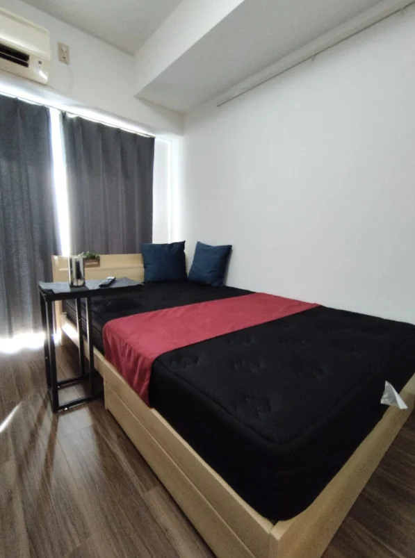 リラックスタイム♪木製ベッドで雰囲気良し♪