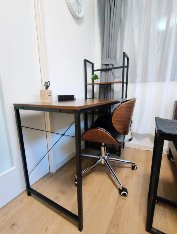 デスク・チェアも完備♪