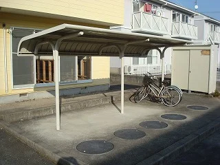 屋根付き駐輪場です。