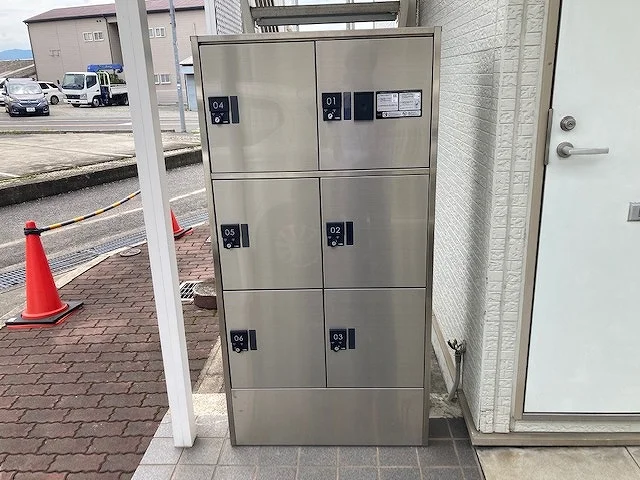 宅配ボックス