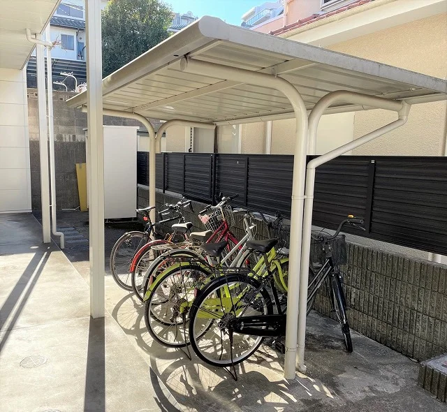 屋根付き駐輪場