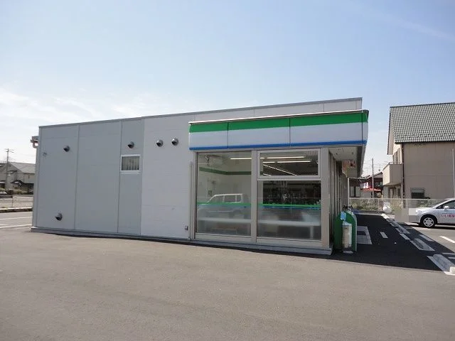 ファミリーマート市原五井白金通まで300m