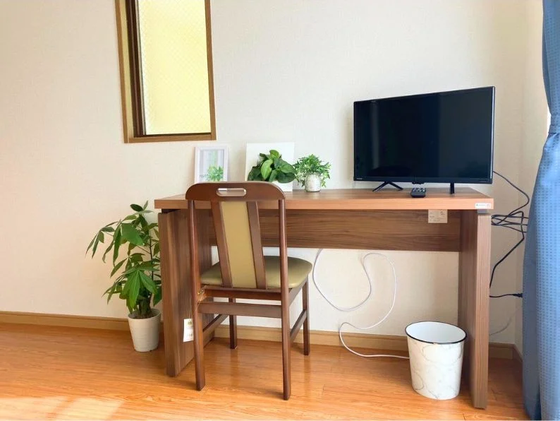 テレビも備え付けです