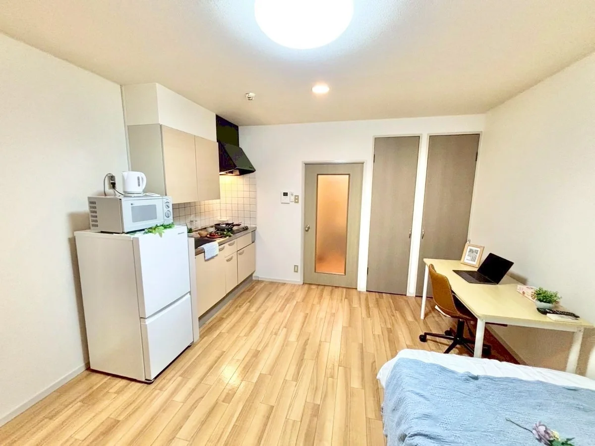 ※撮影用の観察植物・食器調理器具・雑貨類等はございません。※写真は現況優先