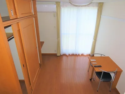 ベッド上からのアングルです