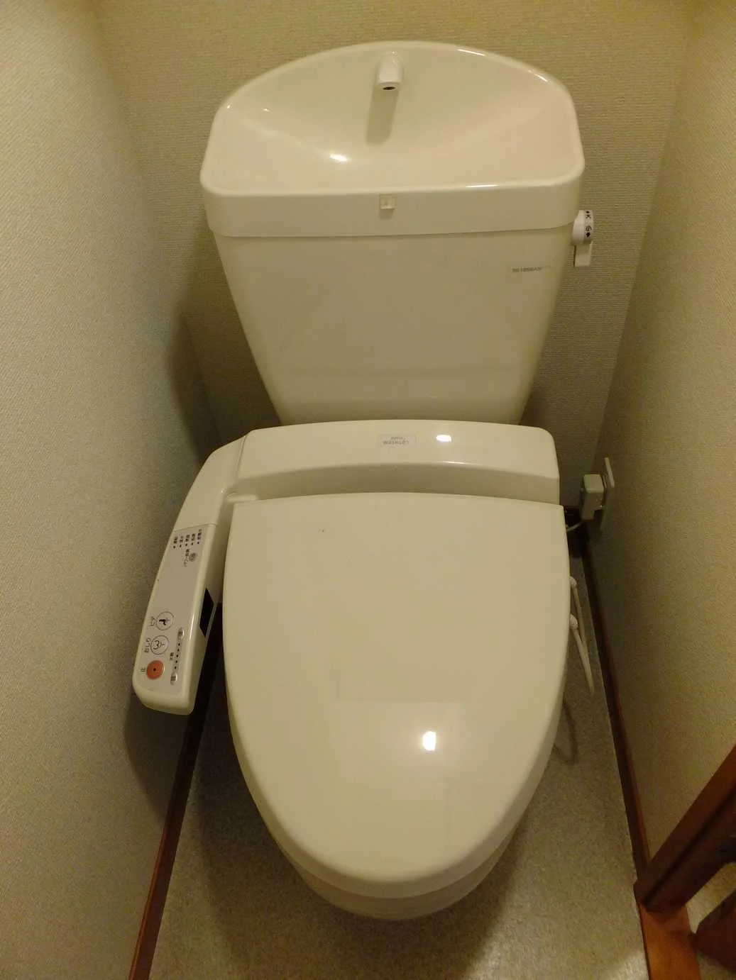 ウォシュレット付き♪