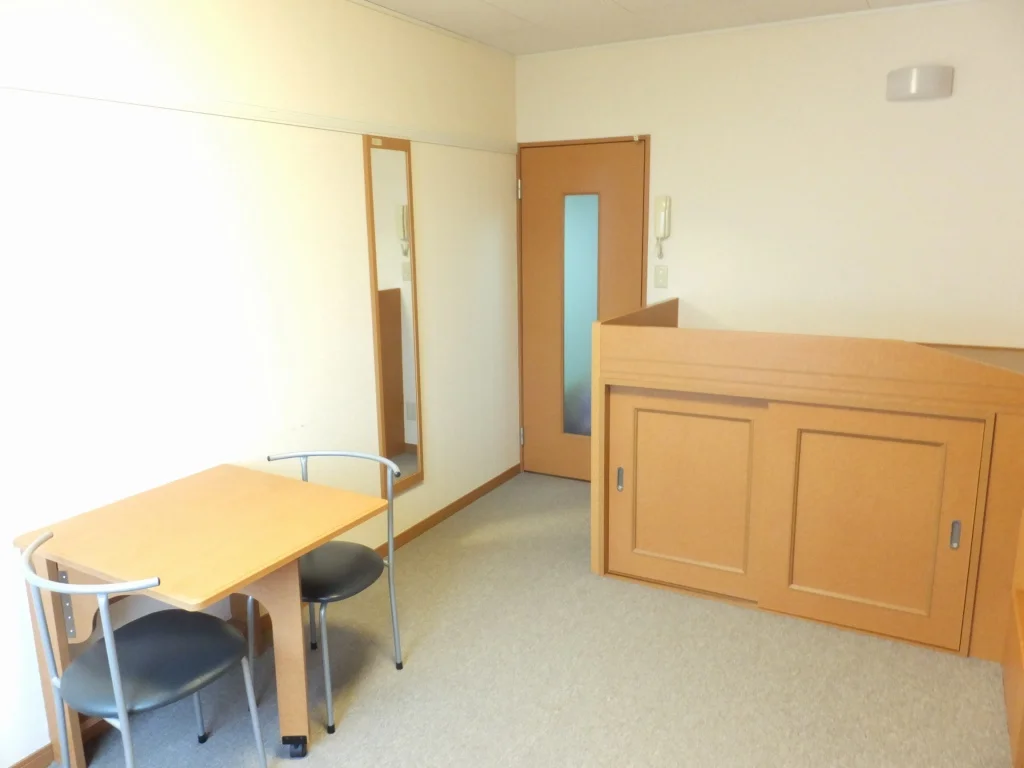 収納つきベット