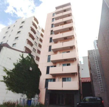 写真はお部屋のイメージです。ラグなどの室内装飾はございません。