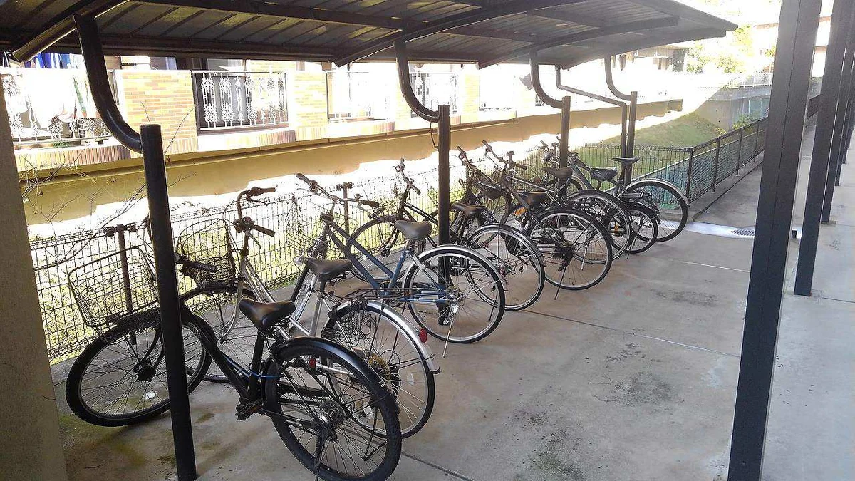 屋根付き駐輪場